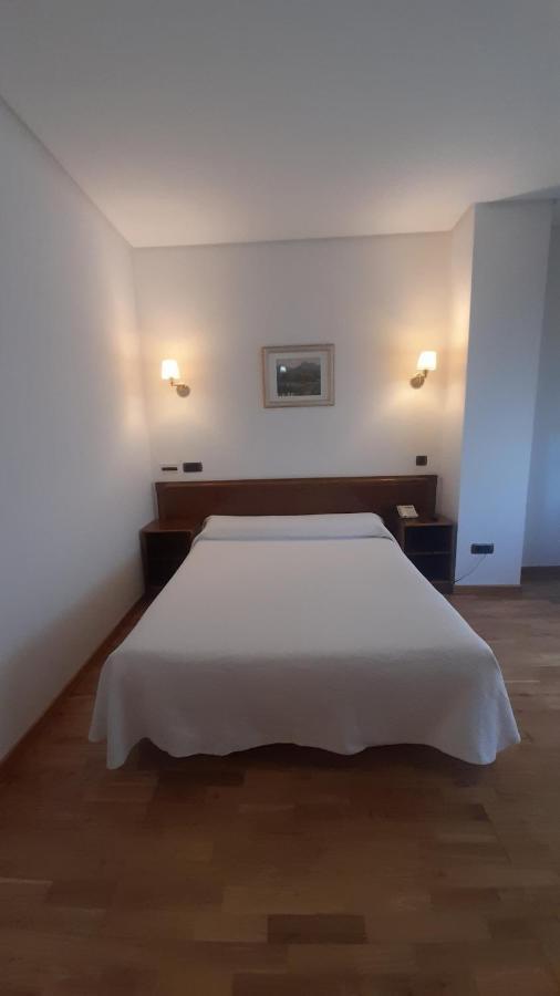 Hotel Las Moreras León Kültér fotó