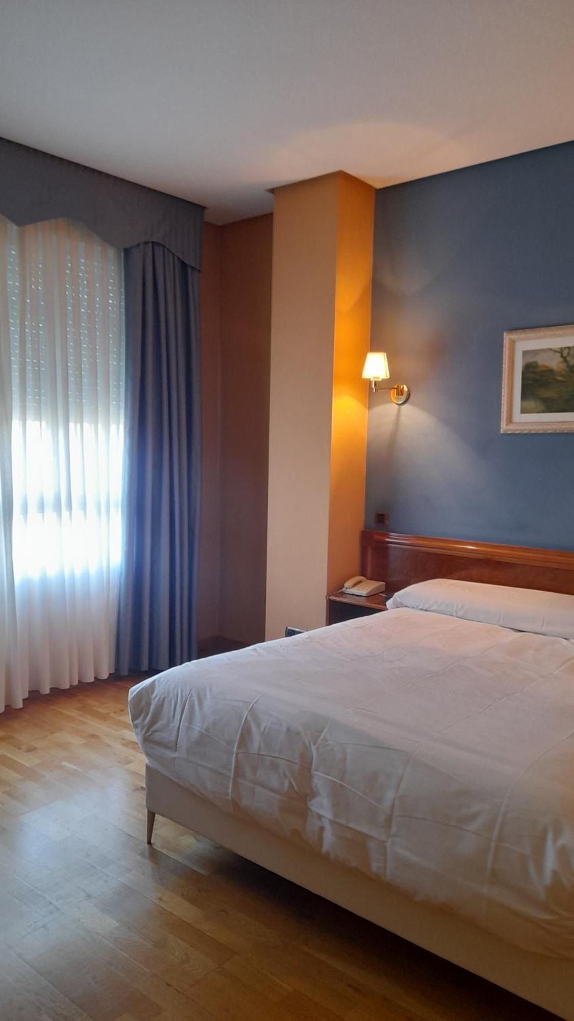 Hotel Las Moreras León Kültér fotó