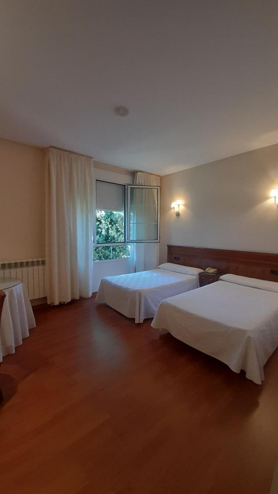 Hotel Las Moreras León Kültér fotó